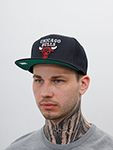 Бейсболка MITCHELL NESS арт. HHSS2976-CBUYYPPPBLCK Chicago Bulls NBA (черный)